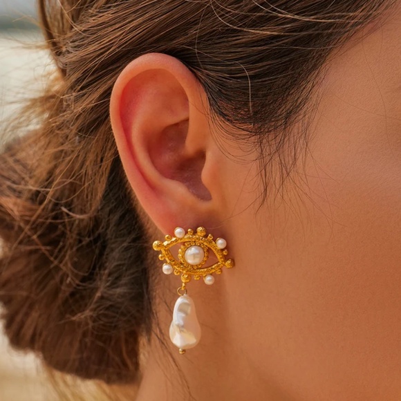 18K Gold Plated  pearl/ evil eye Earrings - Picture 1 of 1